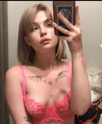 Елизавета, 19 лет, 2 размер груди